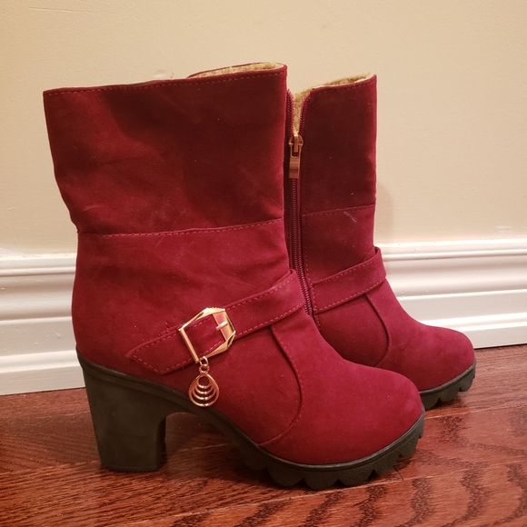 [SOLD] Gorgeous Red Suede Heel Boots - Picture 3 of 5